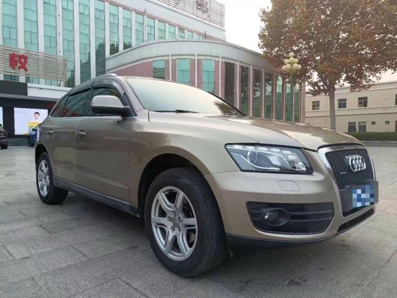 青岛10年奥迪Q53