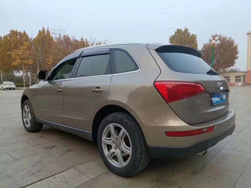 青岛10年奥迪Q56