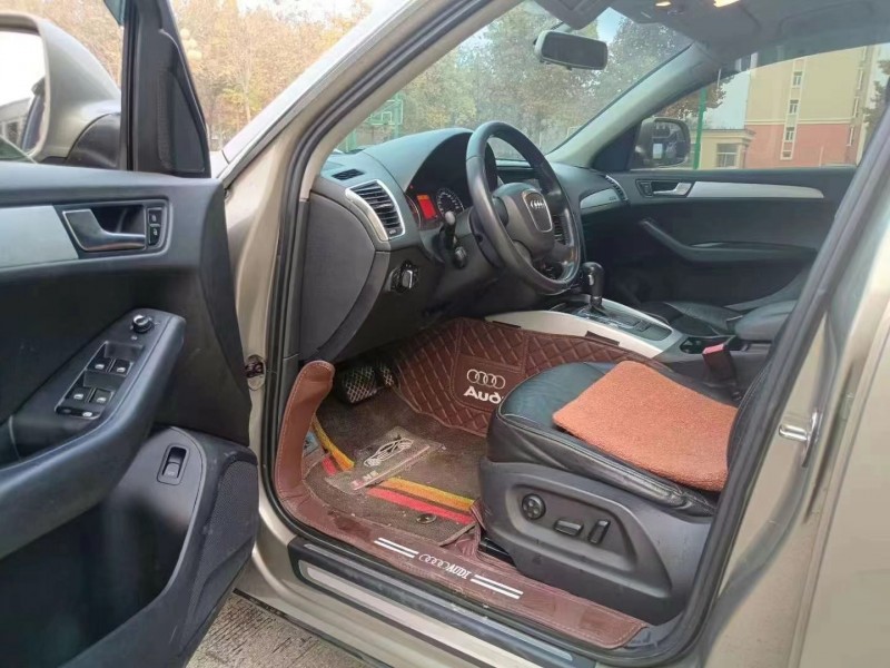 青岛10年奥迪Q59