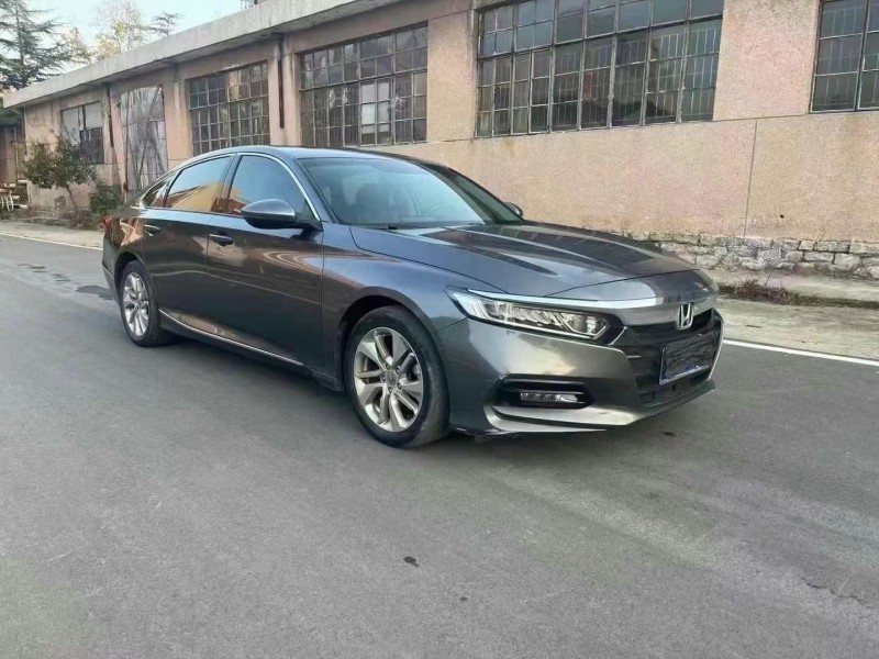 济宁20年本田雅阁2