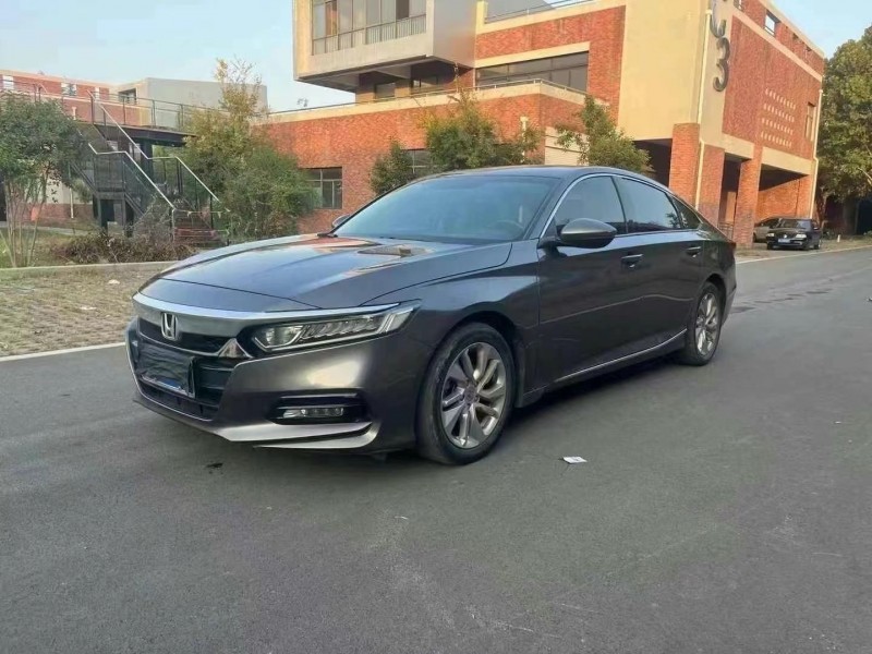 济宁20年本田雅阁3