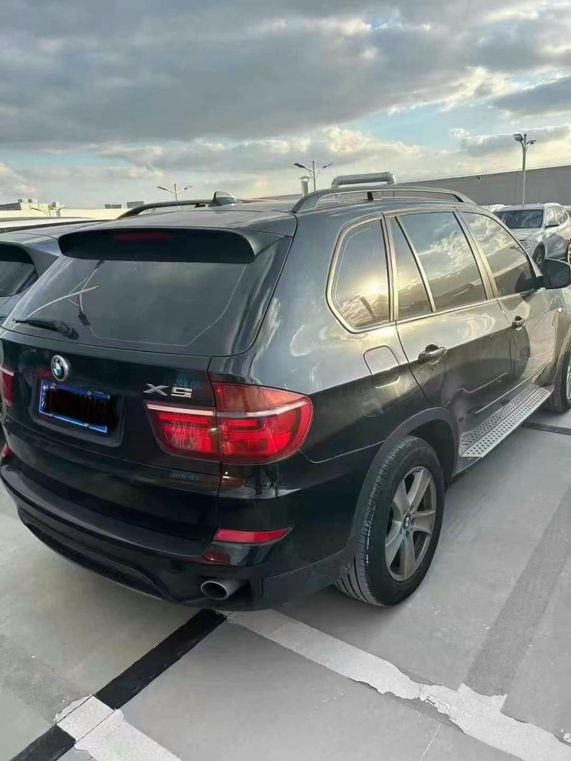 連云港12年寶馬X59