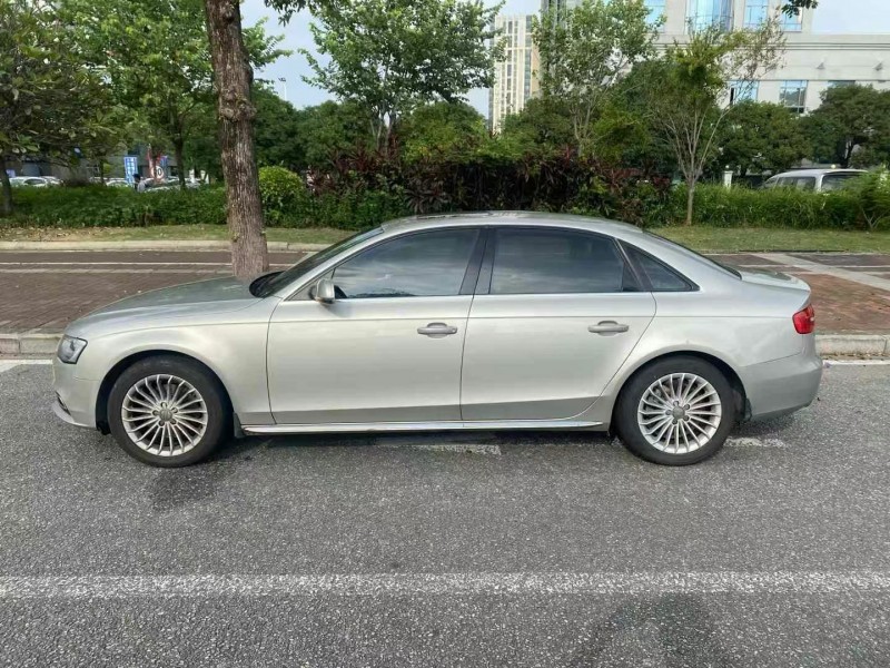 东莞16年奥迪A4L3