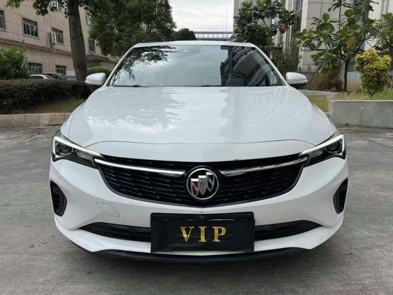 东莞22年别克威朗1