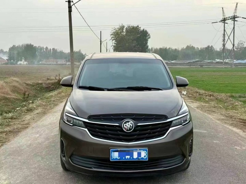 济宁21年别克GL81