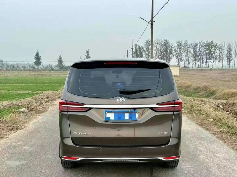 济宁21年别克GL89