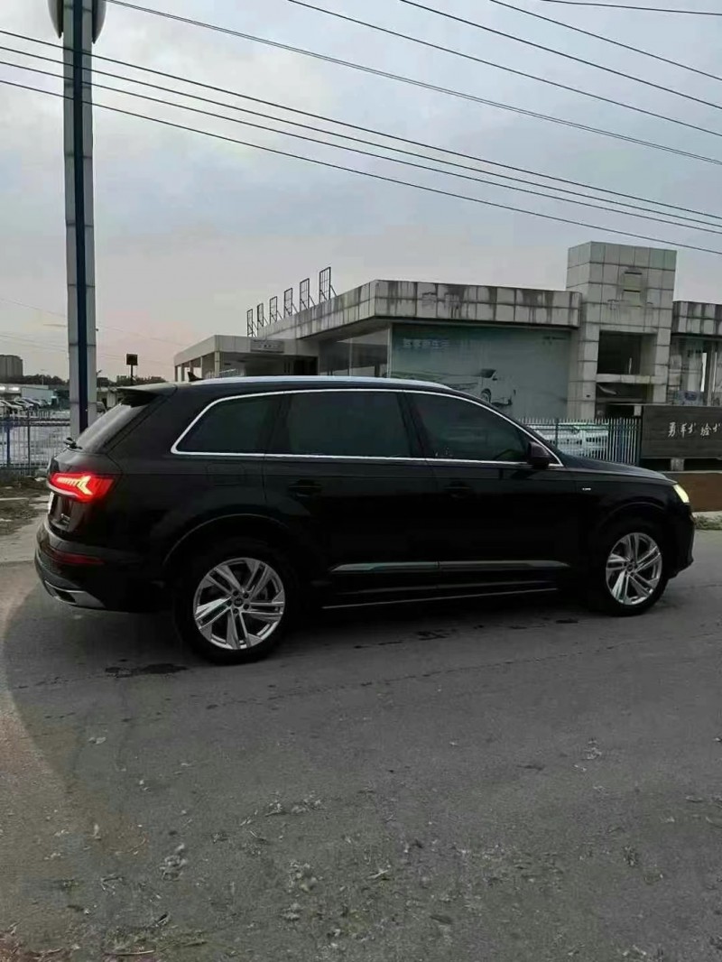 菏泽22年奥迪Q76