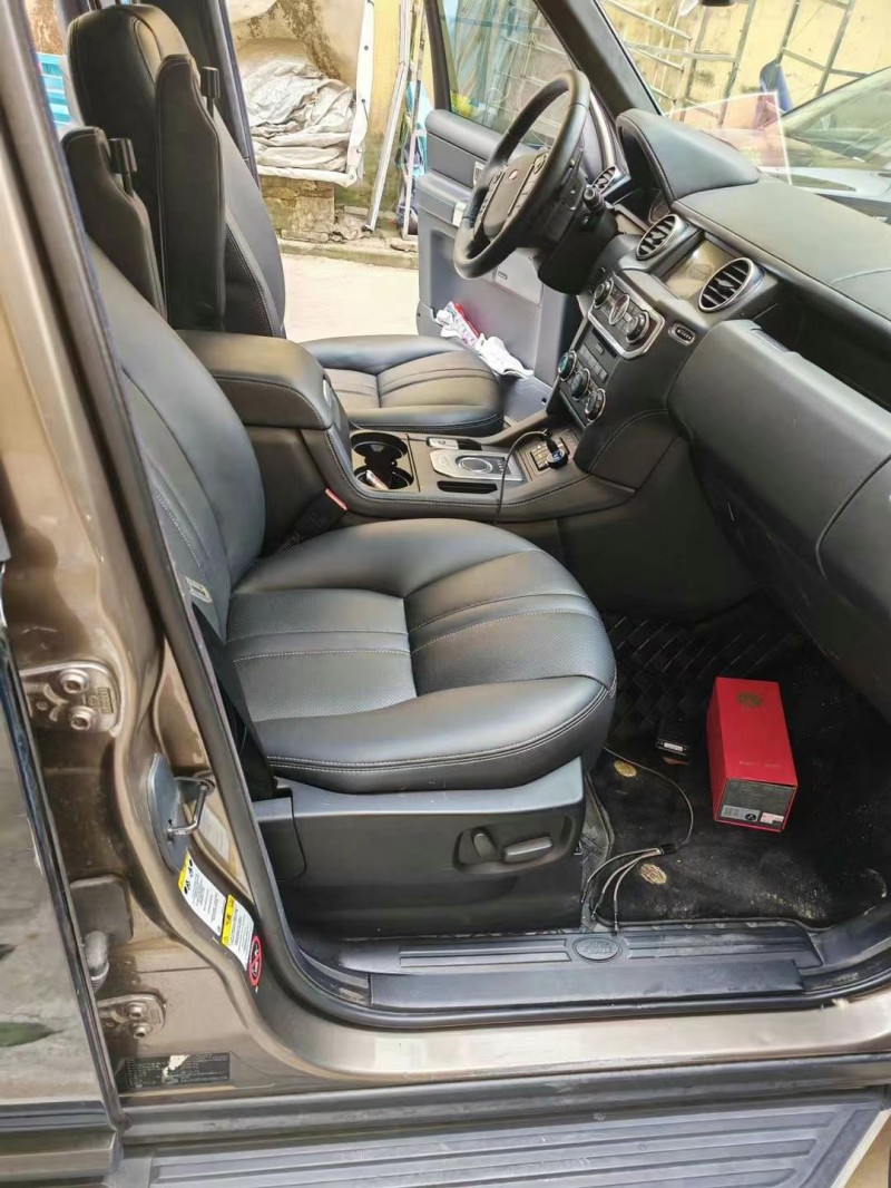 济宁14年路虎发现8