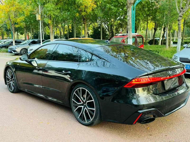 济宁19年奥迪A7L4