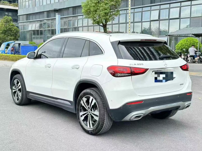 东莞21年奔驰GLA8