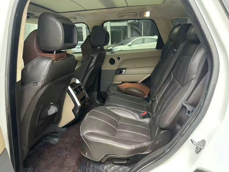 广州16年路虎揽胜运动4