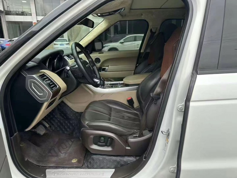 广州16年路虎揽胜运动6