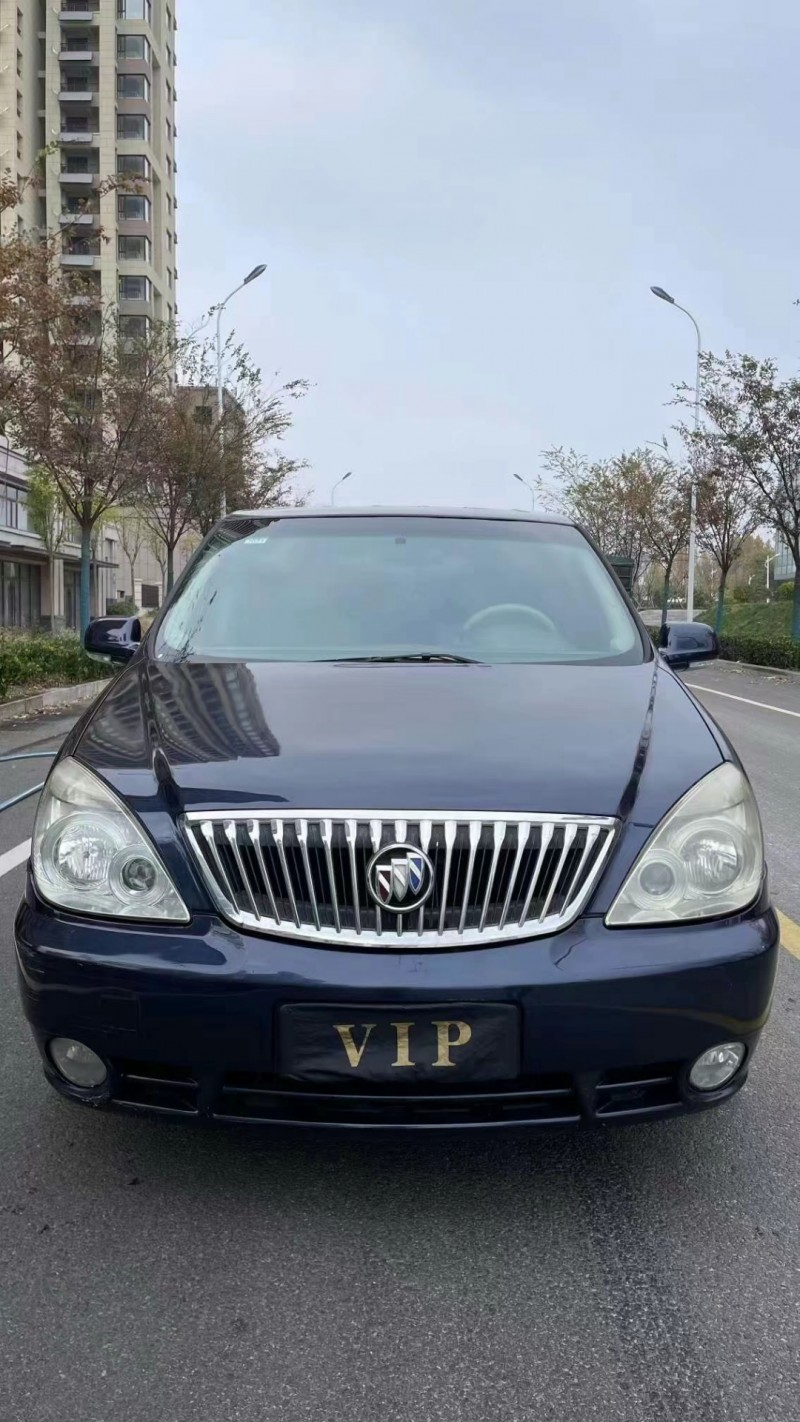 青岛15年别克GL81