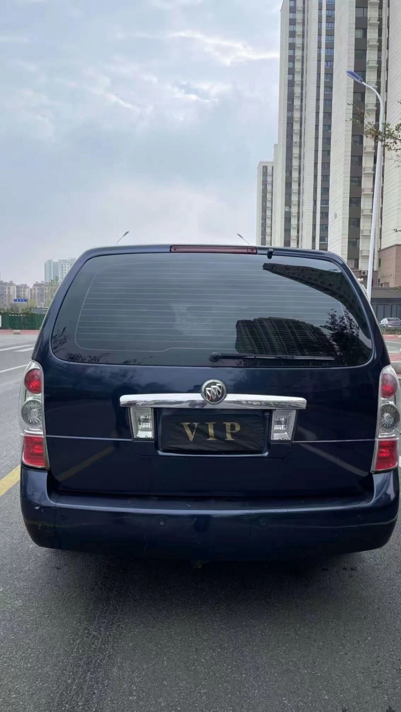 青岛15年别克GL88