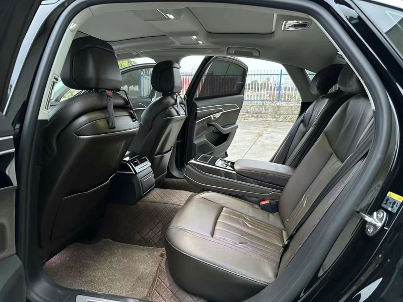 徐州20年奥迪A8L7