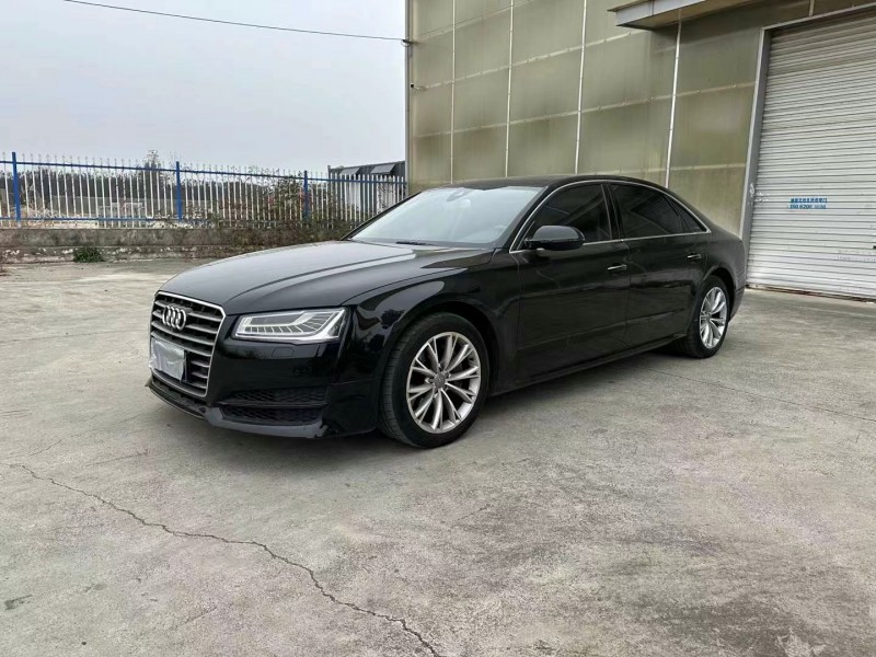 徐州17年奥迪A8L2