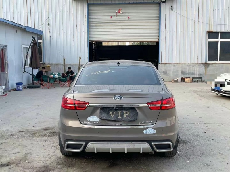 济宁16年福特福睿斯9