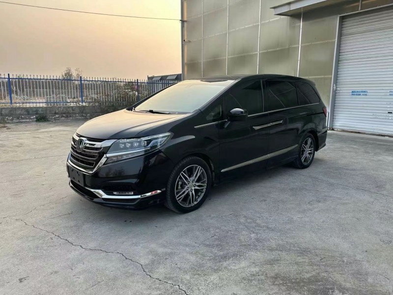 徐州20年本田艾力绅3