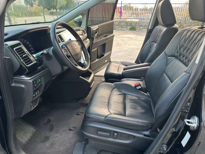 徐州20年本田艾力绅4