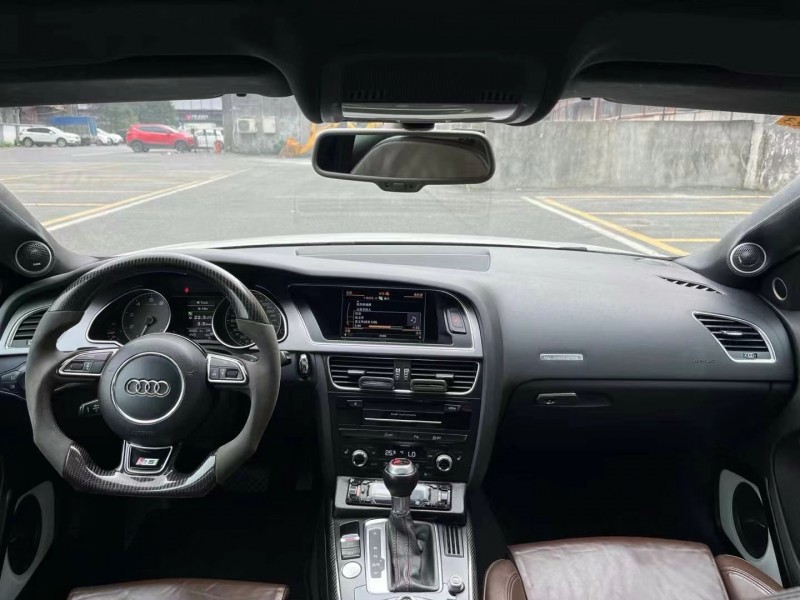 广州13年奥迪S58