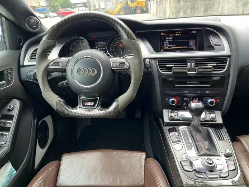 广州13年奥迪S57