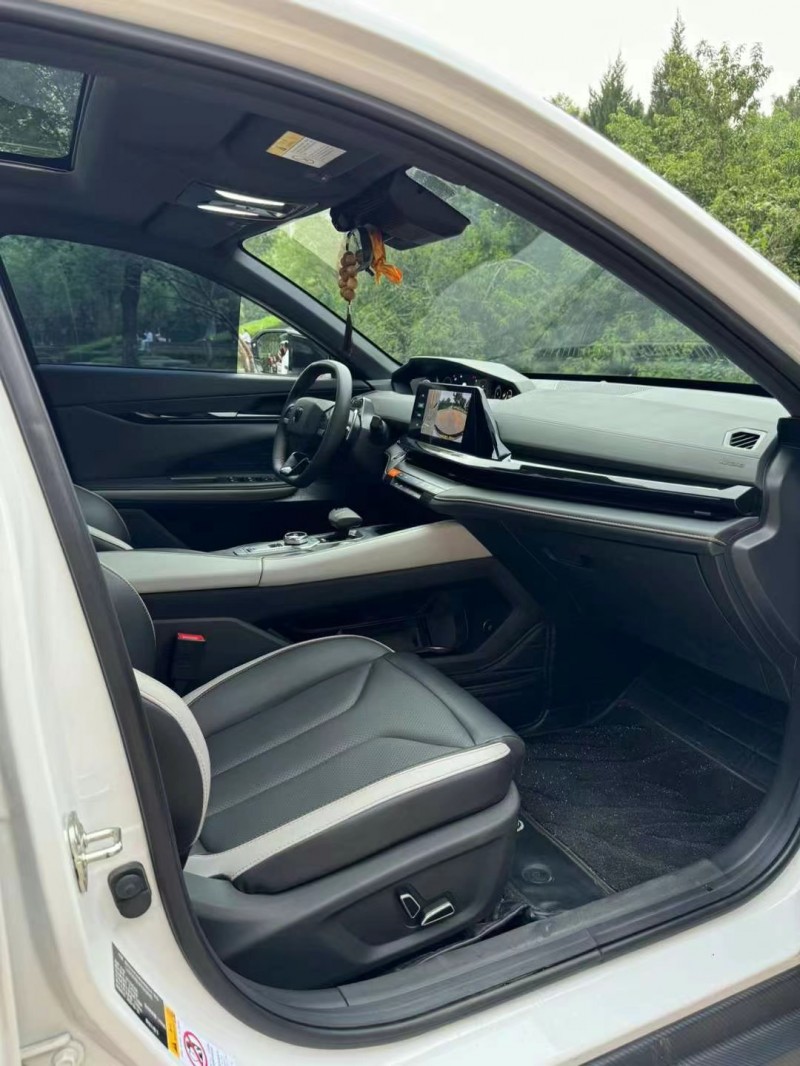 邢台23年长安汽车UNI-V7