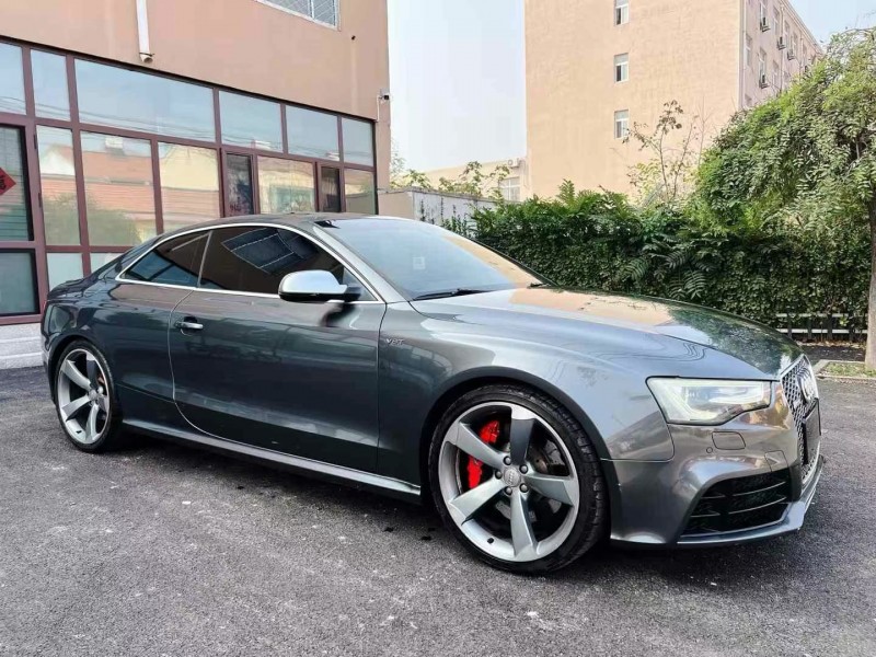 潍坊16年奥迪RS53