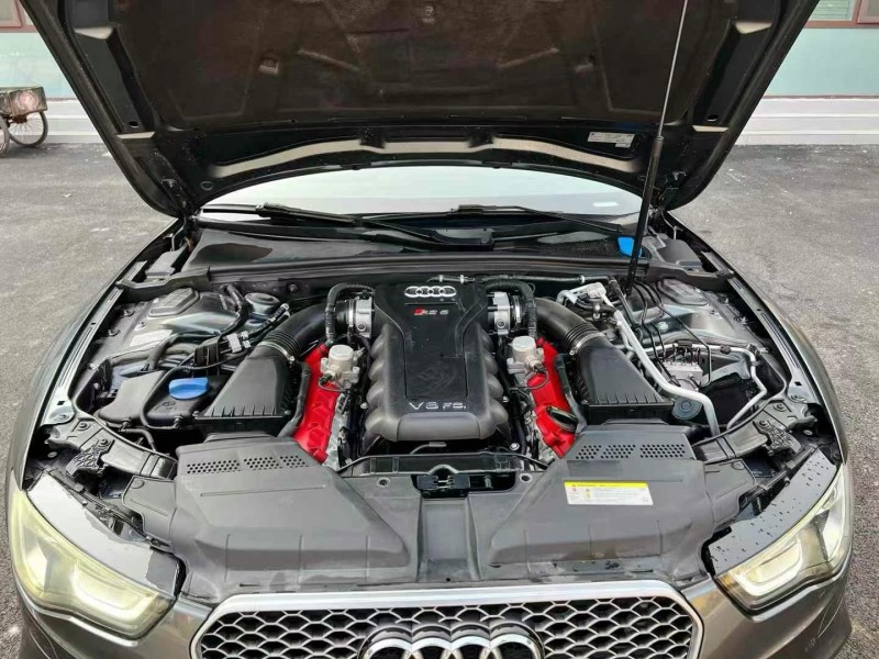 潍坊16年奥迪RS55