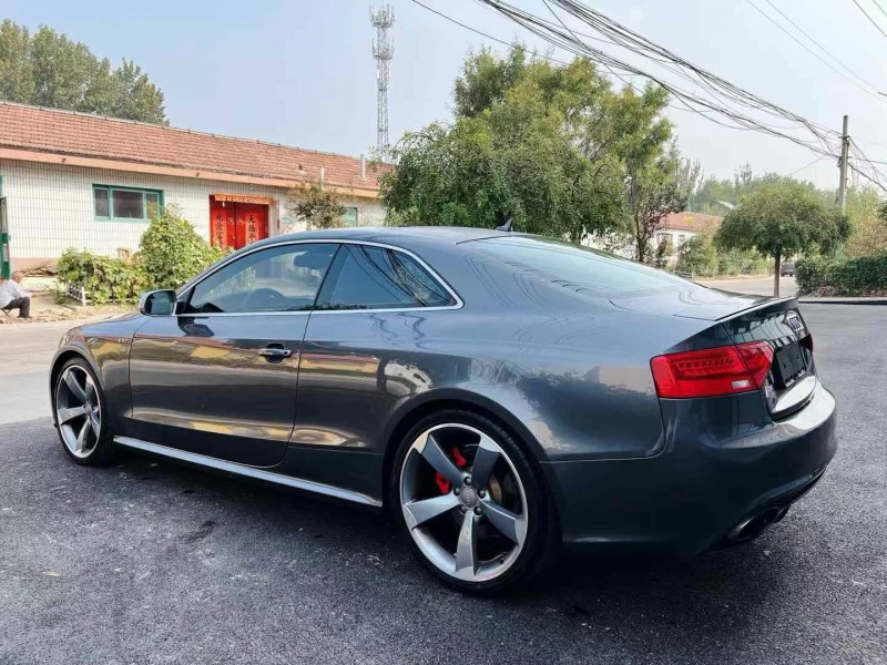 潍坊16年奥迪RS58