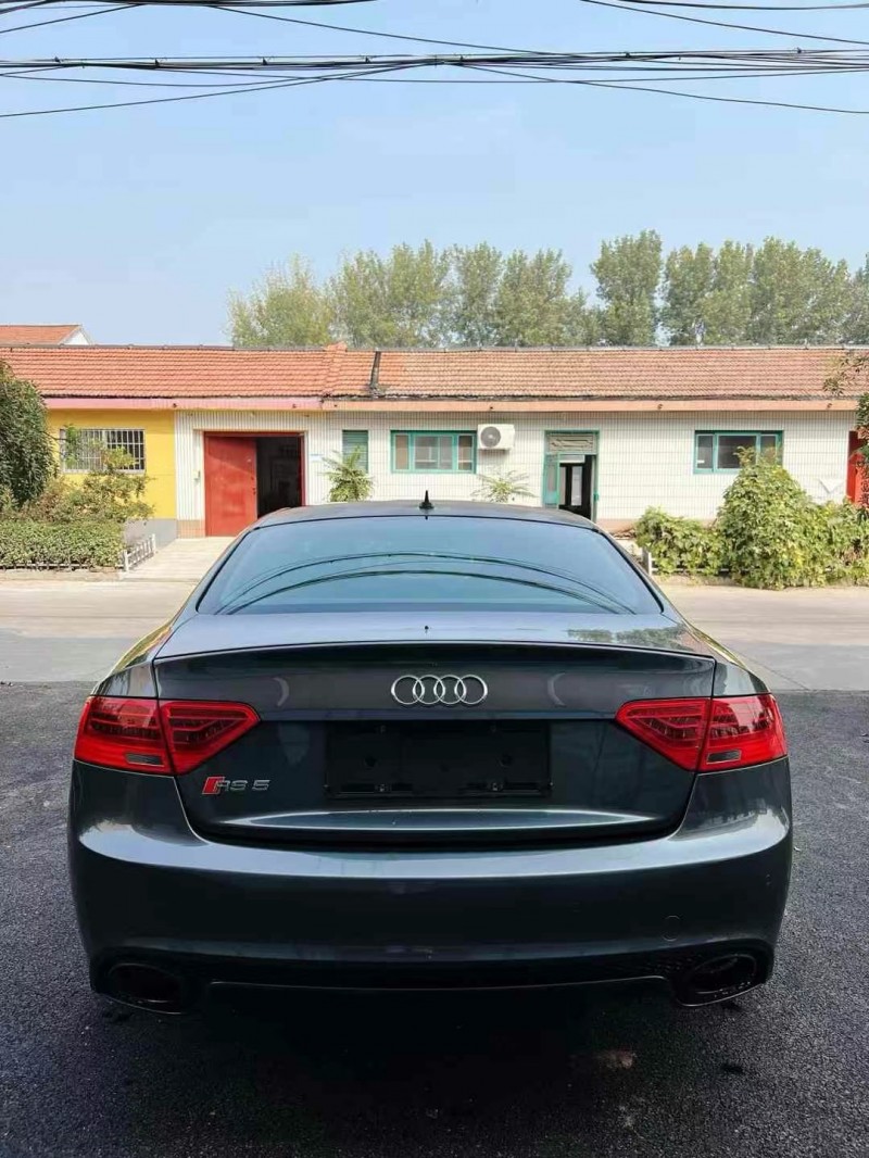 潍坊16年奥迪RS59