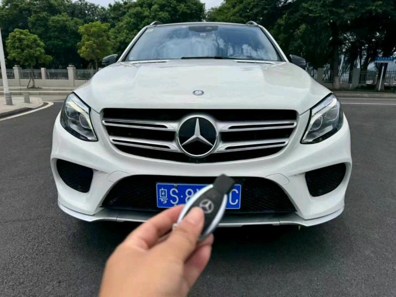 东莞17年奔驰GLE1