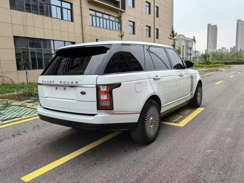 徐州19年路虎揽胜行政8