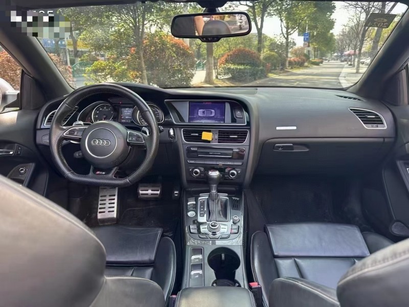 盐城16年奥迪RS57