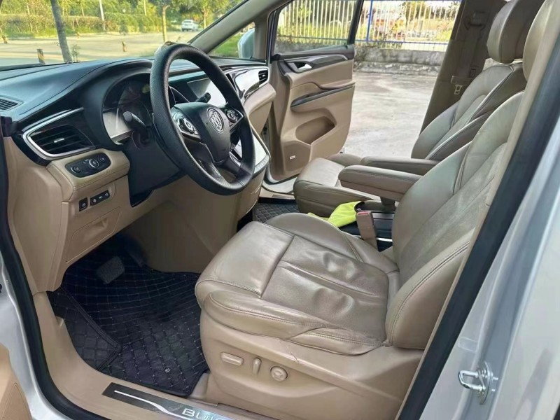 徐州17年别克GL82