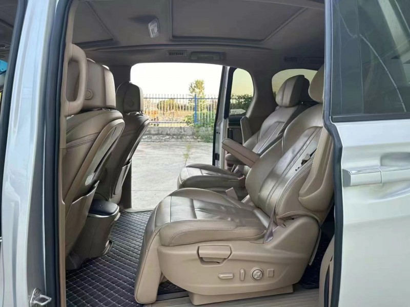 徐州17年别克GL83