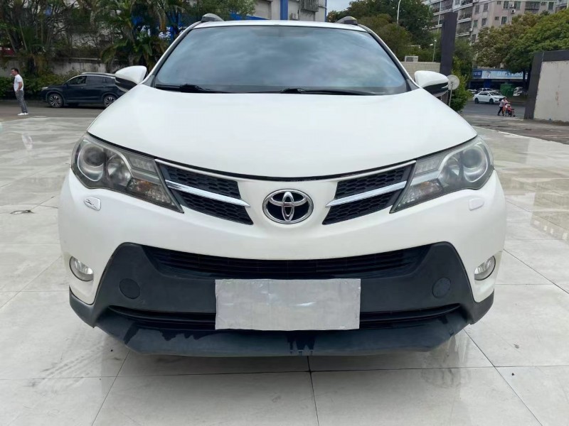 广州14年丰田RAV4荣放1