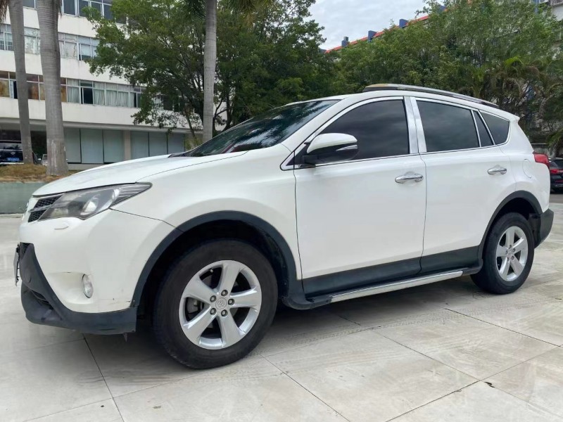 广州14年丰田RAV4荣放2