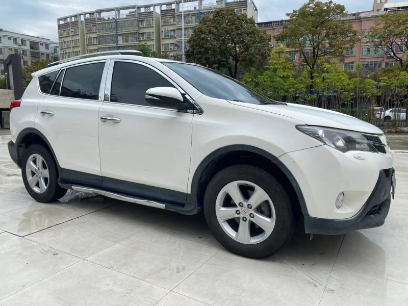 广州14年丰田RAV4荣放3