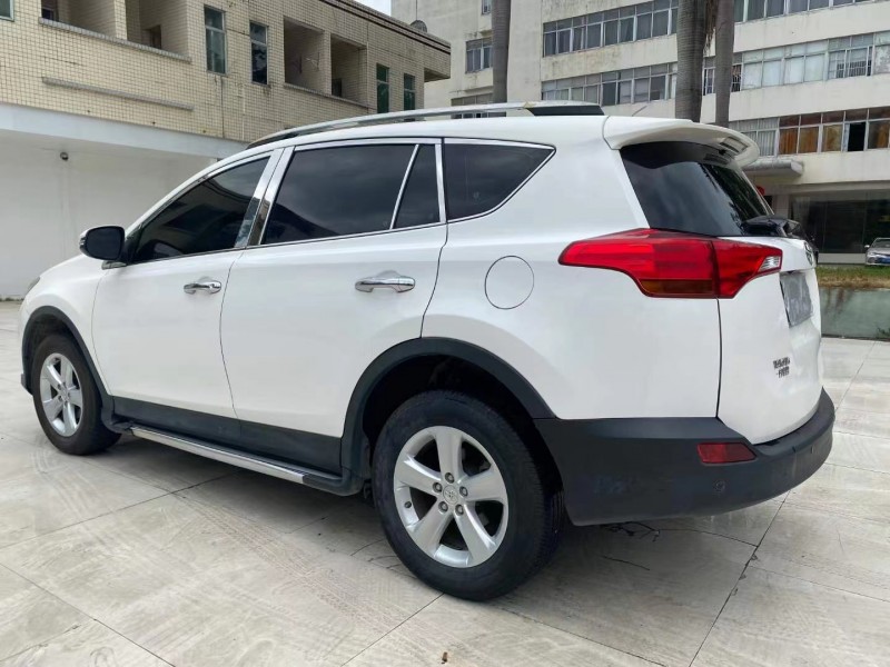 广州14年丰田RAV4荣放7