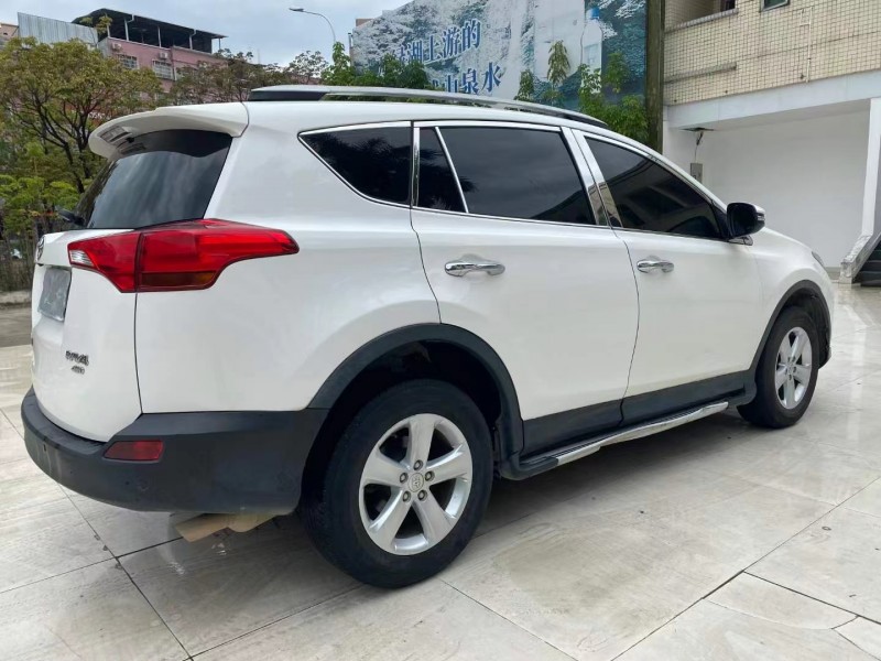 广州14年丰田RAV4荣放8