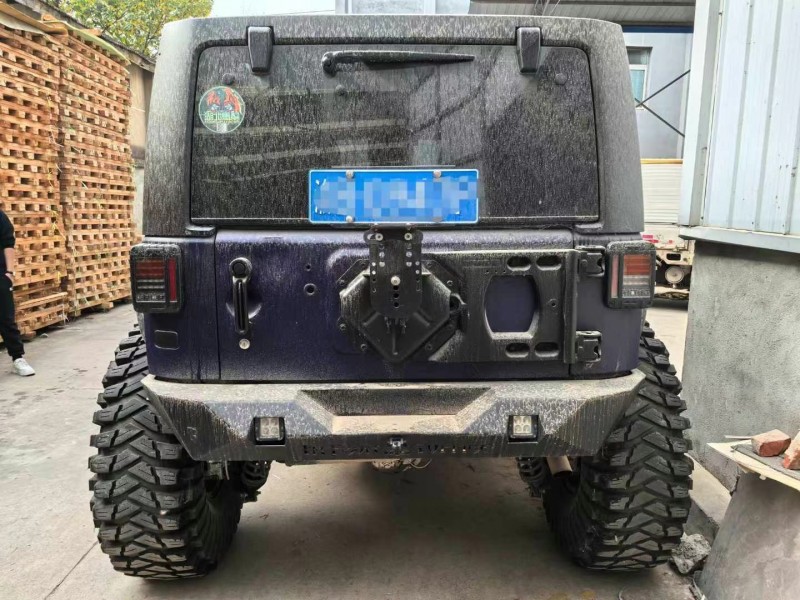 武漢14年Jeep牧馬人9