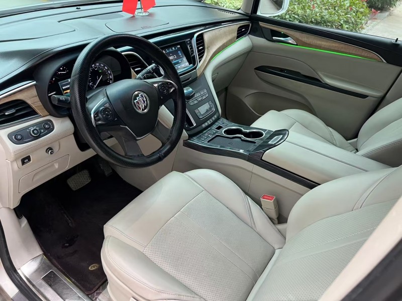 济宁18年别克GL87