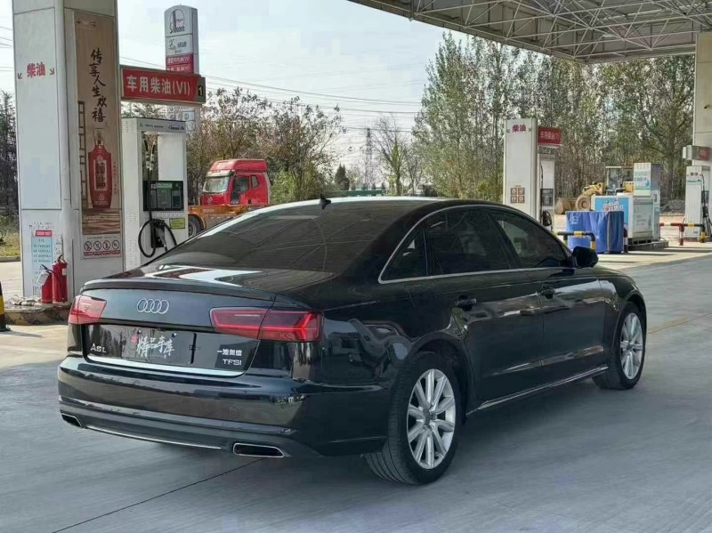 济宁18年奥迪A6L8