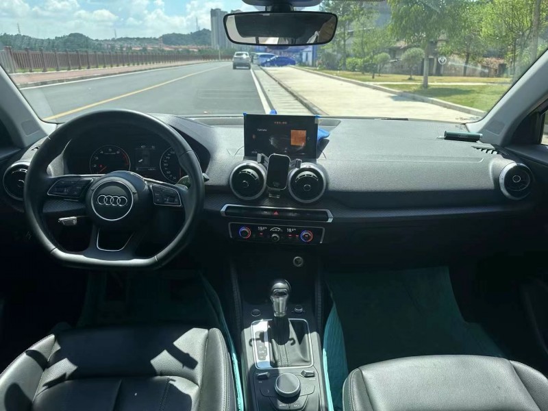 东莞22年奥迪Q24