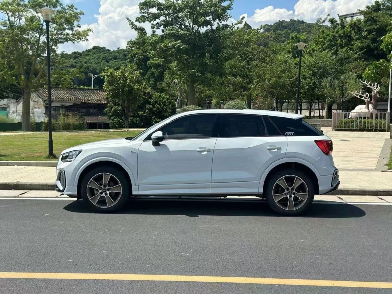 东莞22年奥迪Q27