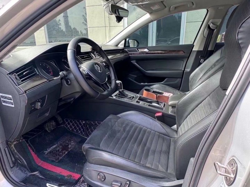 臨沂17年大眾邁騰8