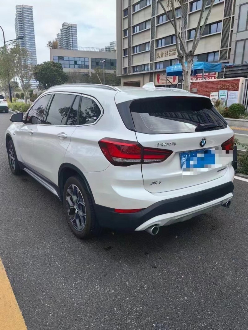 廈門23年寶馬X18