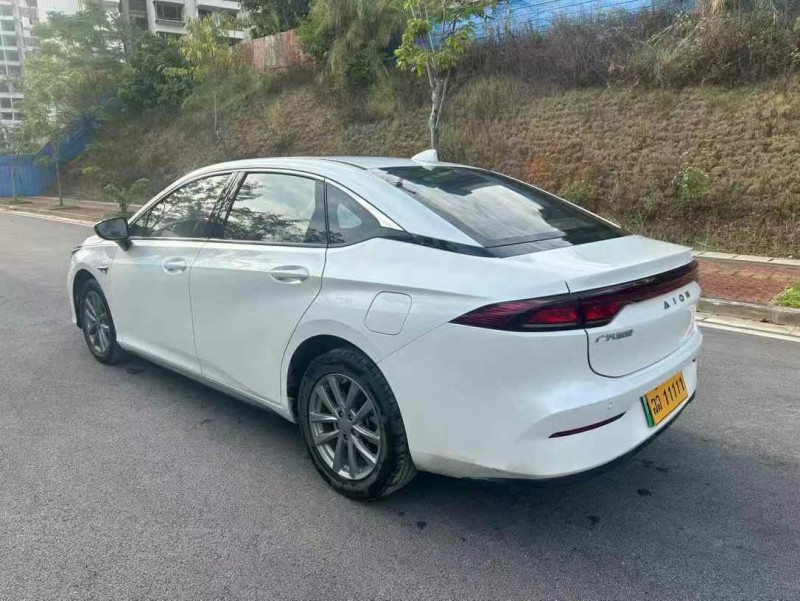 南宁23年传祺埃安S8