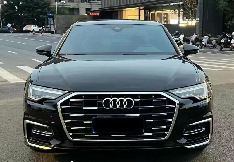 济宁22年奥迪A6L1
