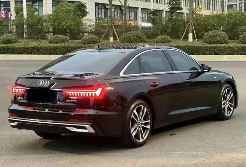 济宁22年奥迪A6L6